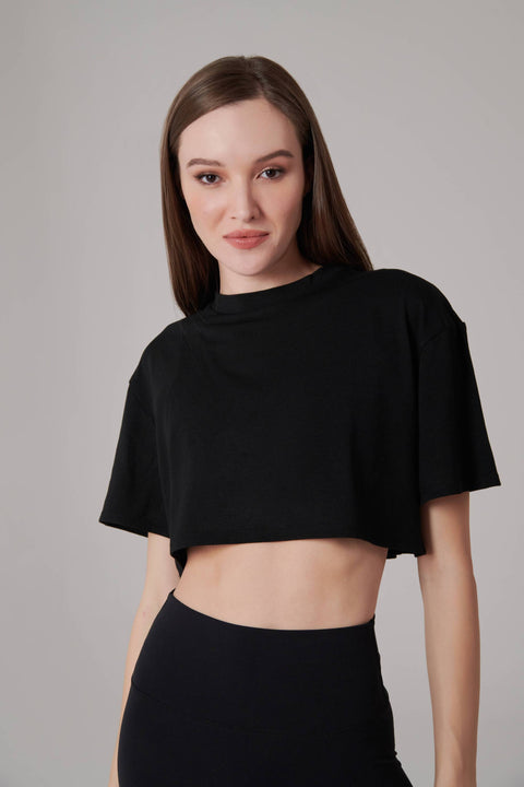 cropped t-shirt