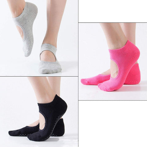 Set of pairs of yoga socks